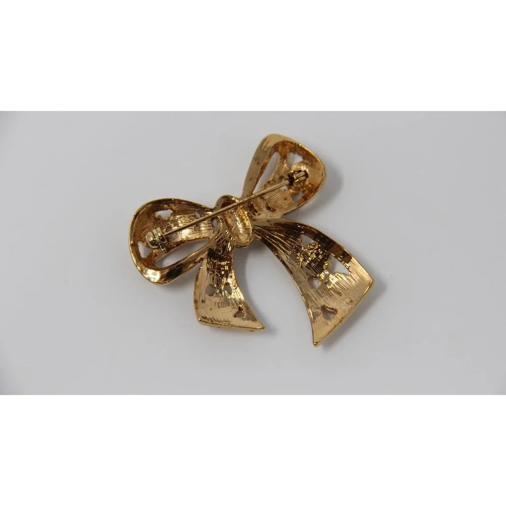 Tara Vanessa Bow Brooch Gold Tone